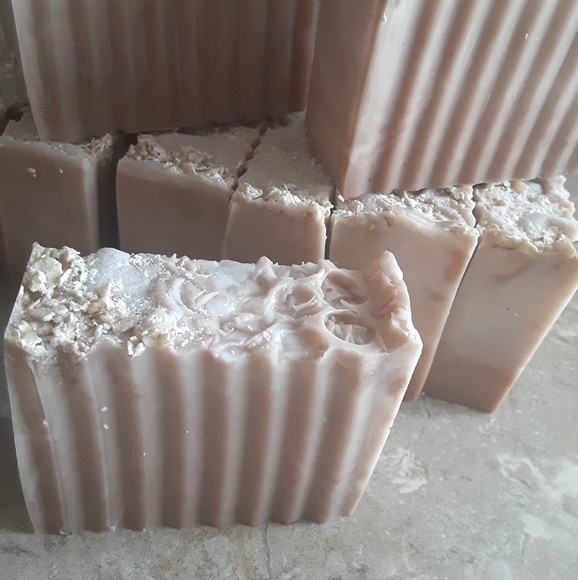 Honey Cocoa Oats Soap Bar - Picture 3 of 4